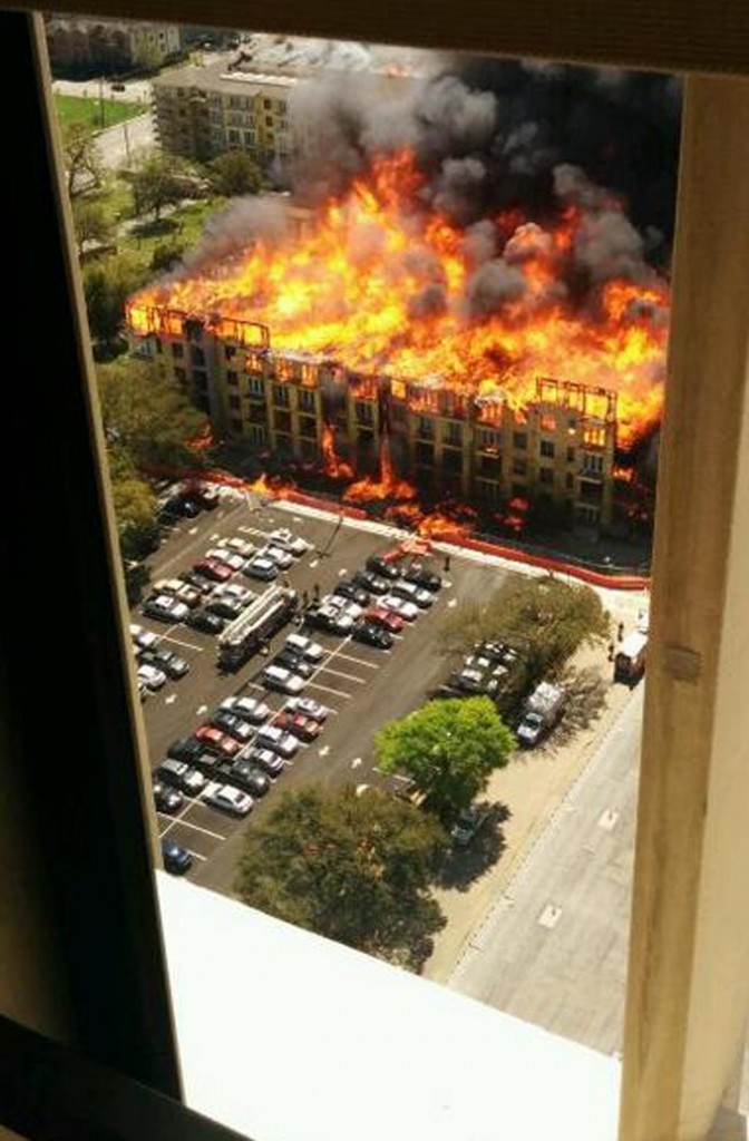 Houston_Apartment_Complex_Fire_01_3_25_14