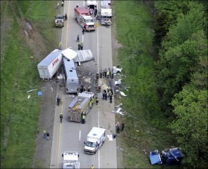 Mt_Pocono_Pennsylvania_Bus-Truck-Highway-Crash