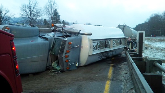 Tanker_TruckCrash_Closes_Southbound_I_90_Near_South_Bend_Washington